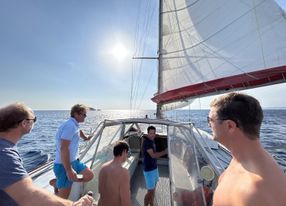 Sailboat in Marseille for your sea trips for up to 30 people