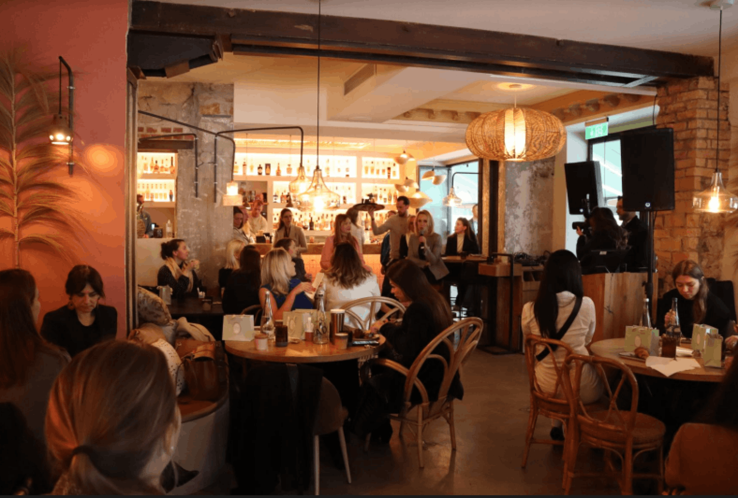 Restaurant californien à Cannes avec terrasse – Près du Palais