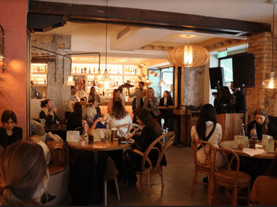 Cannes Restaurant – Californian Vibe, 155 Guests, 2 Min to Palais