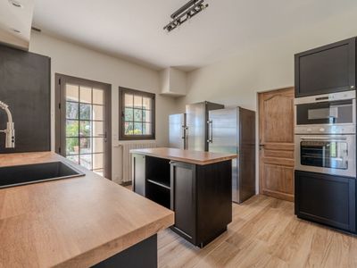 Exceptional 18th century mas