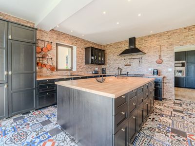 Exceptional 18th century mas