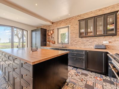 Exceptional 18th century mas