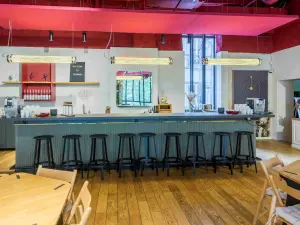 Elegant Event Venue in Paris with Historic Charm & Modern Amenities