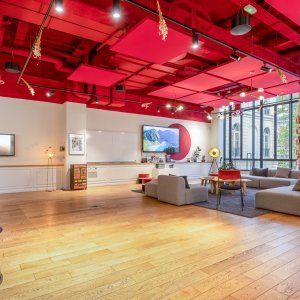 Elegant Event Venue in Paris with Historic Charm & Modern Amenities