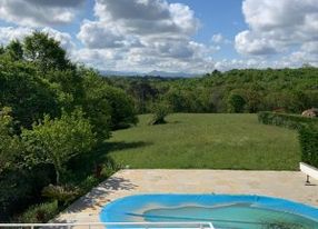 Basque house with large outdoor spaces and views of the Pyrenees 