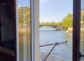 Floor of a House on the banks of the Seine Paris center