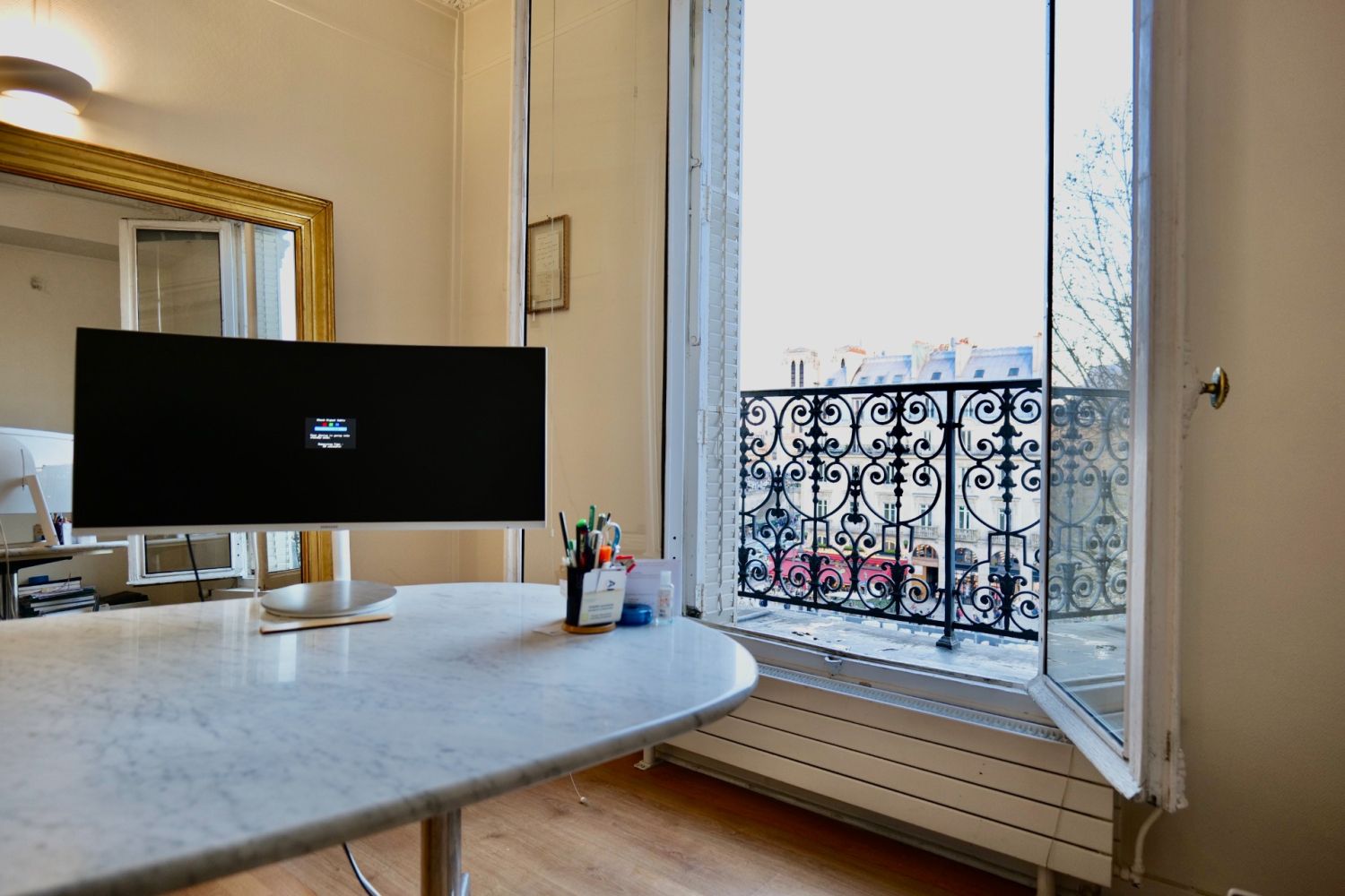 Luxueux Bureau Événementiel avec Vue sur Notre-Dame | Espace 75m² à Paris