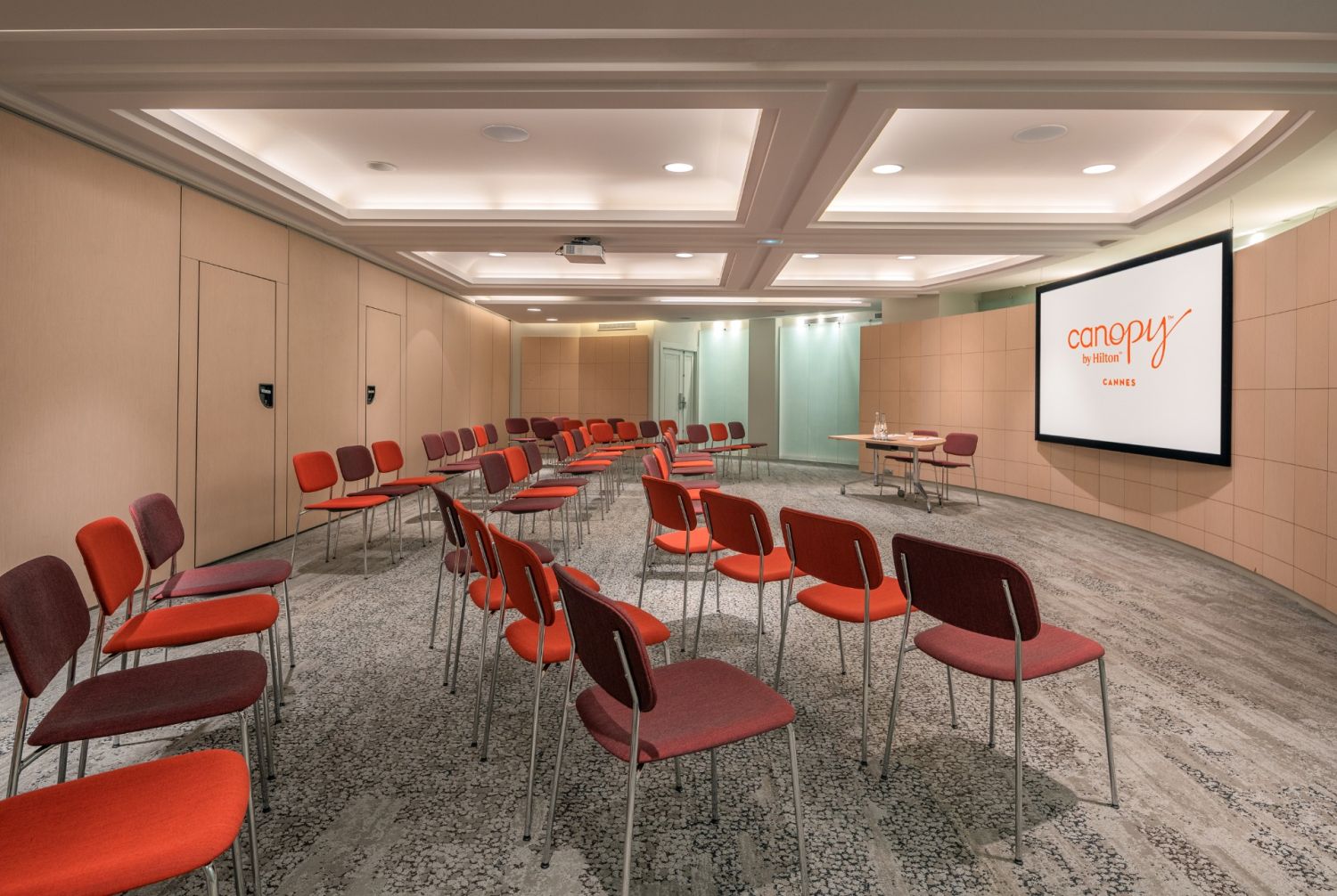 Versatile Cannes Meeting Venue with Modular Rooms Near Palais