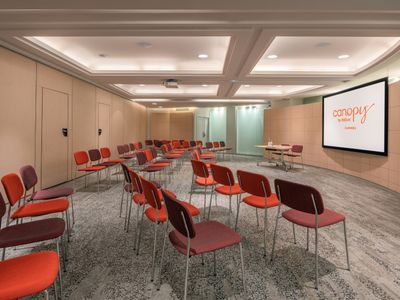 Versatile Cannes Meeting Venue with Modular Rooms Near Palais