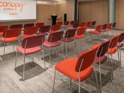 Versatile Cannes Meeting Venue with Modular Rooms Near Palais