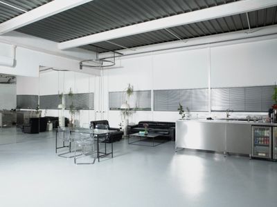 Spacious 200 m²  open space area for film, photo and private events