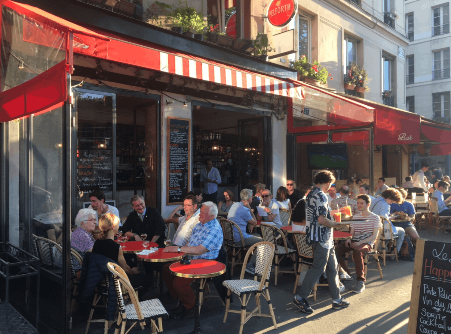 Belle Époque Bistro Near Pinault Foundation | Events & Dining