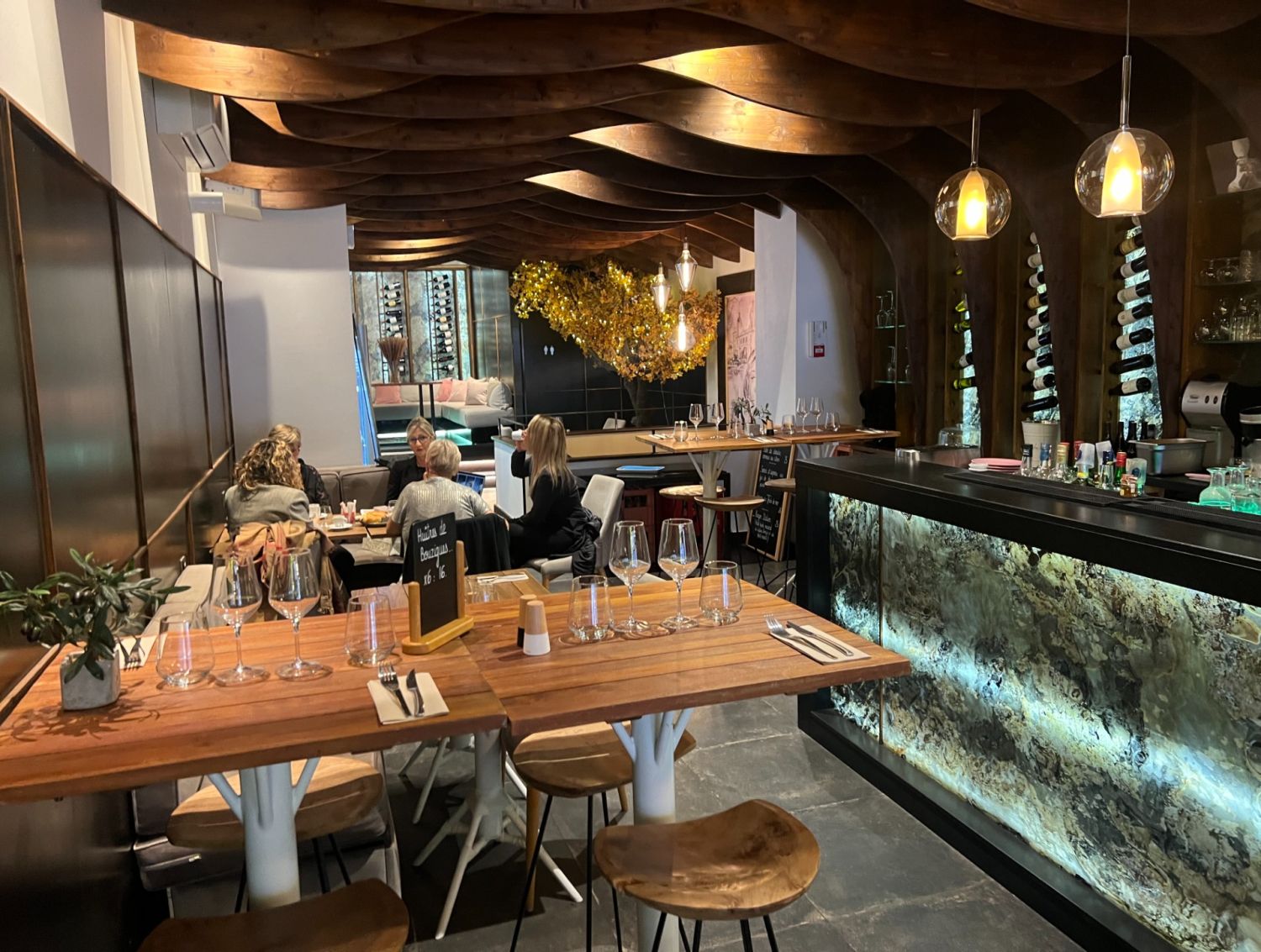 Authentic Central Cannes Restaurant with Terrace for Events