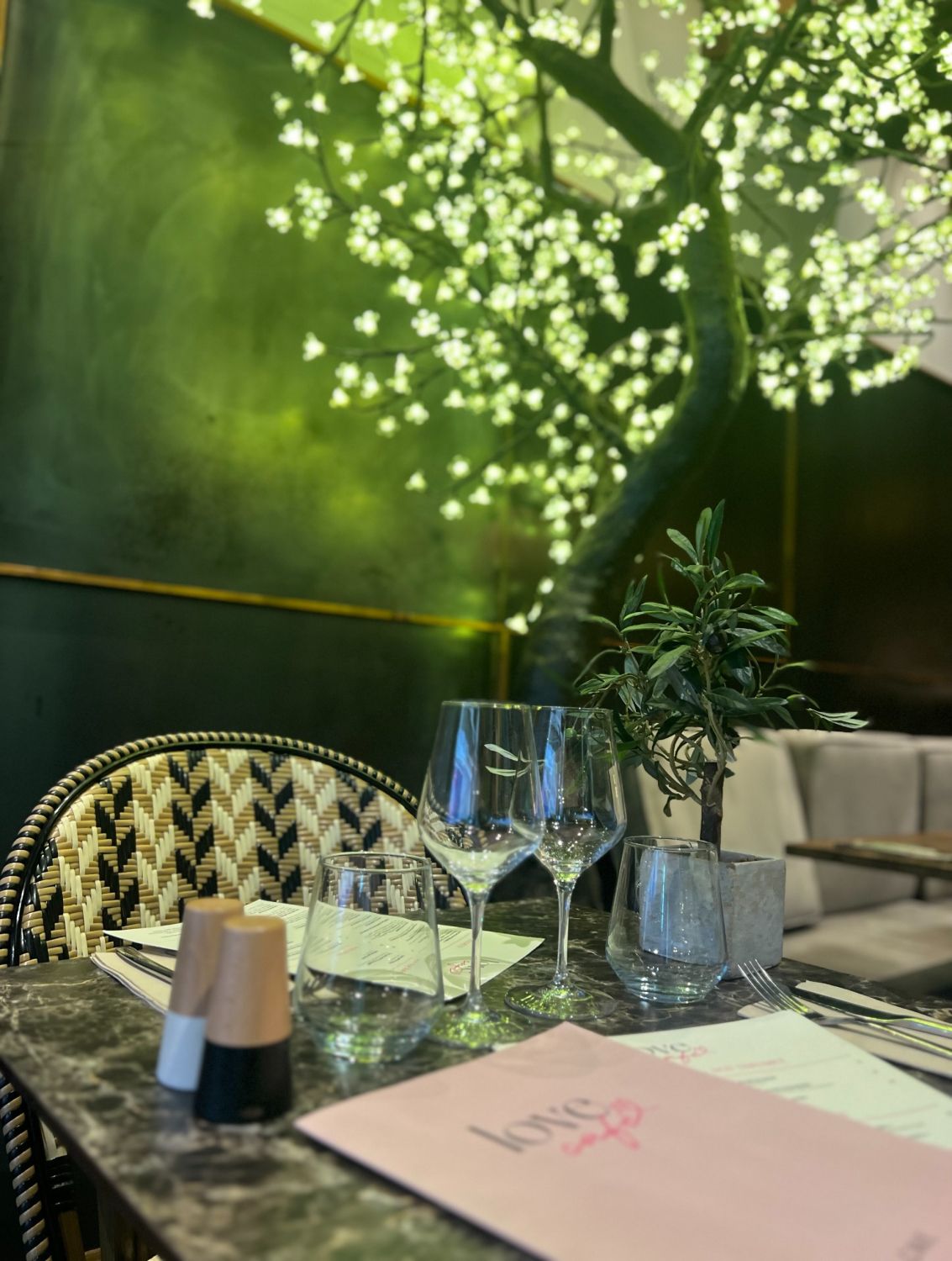 Authentic Central Cannes Restaurant with Terrace for Events