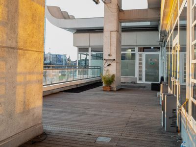 Central Venue with a Berliner Skyline View