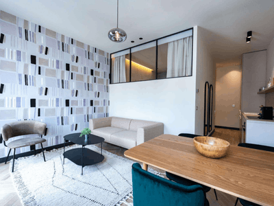 Modern 2-Bedroom Cannes Apartment Opposite Palais des Festivals