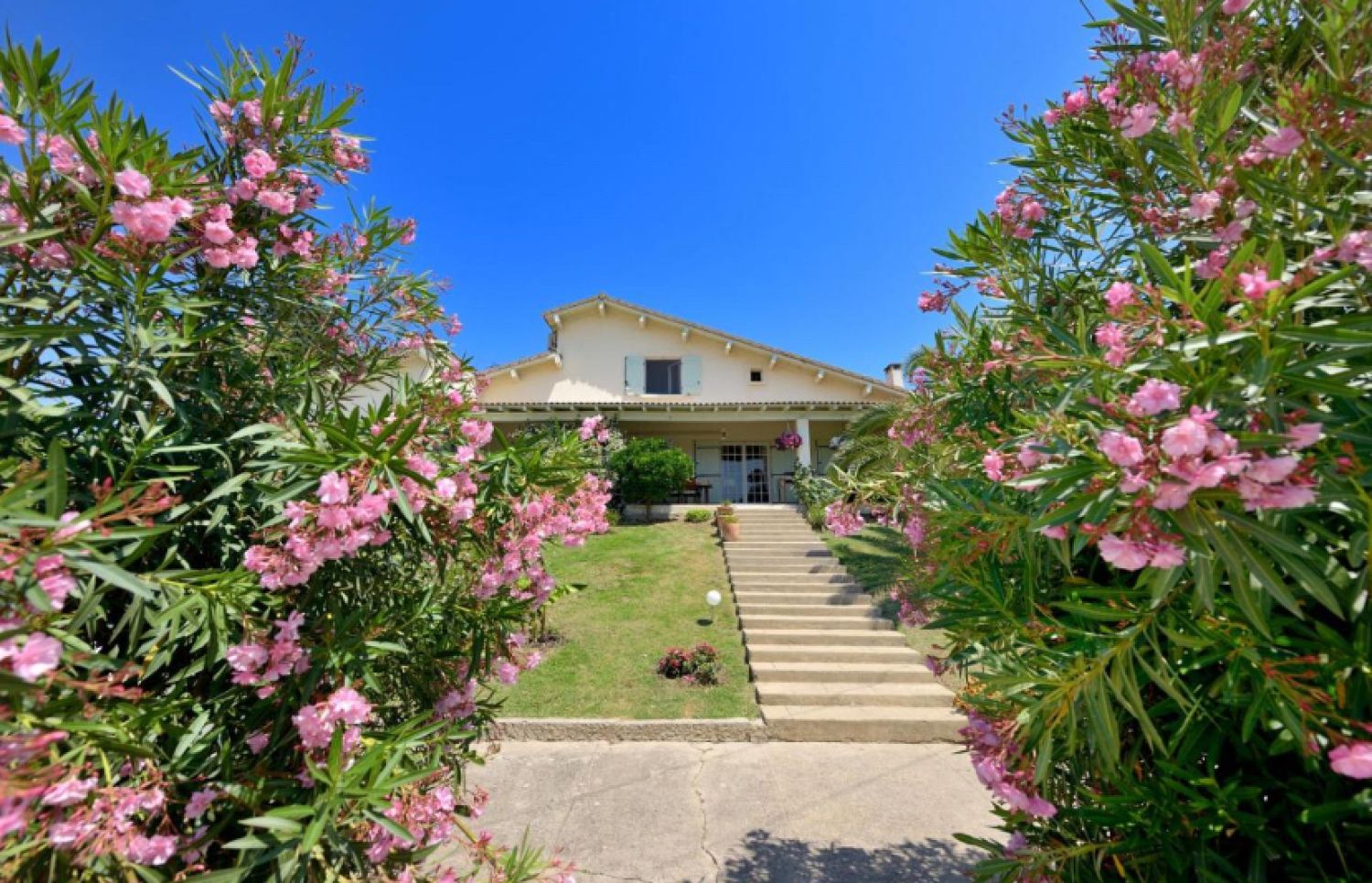 Mas in the heart of the Petite Camargue