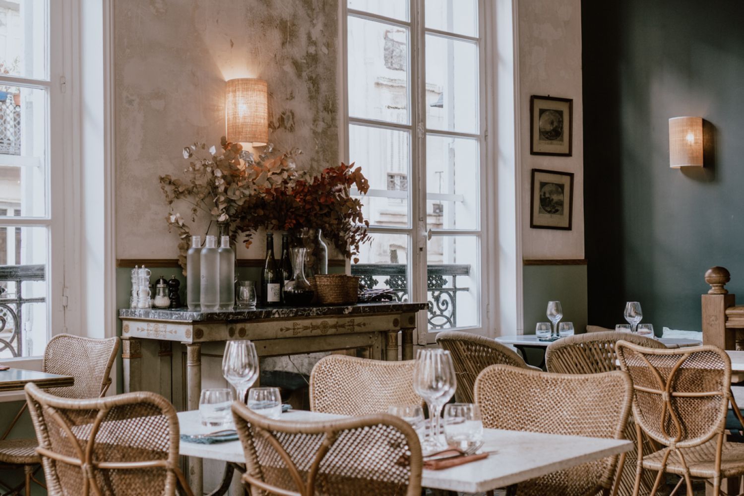 Historic Paris Restaurant with Committed Cuisine from 150+ French Farms