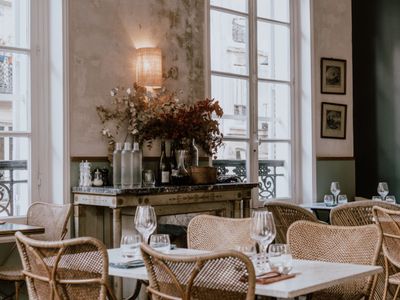 Historic Paris Restaurant with Committed Cuisine from 150+ French Farms