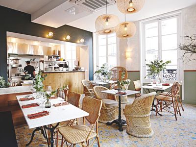 Historic Paris Restaurant with Committed Cuisine from 150+ French Farms