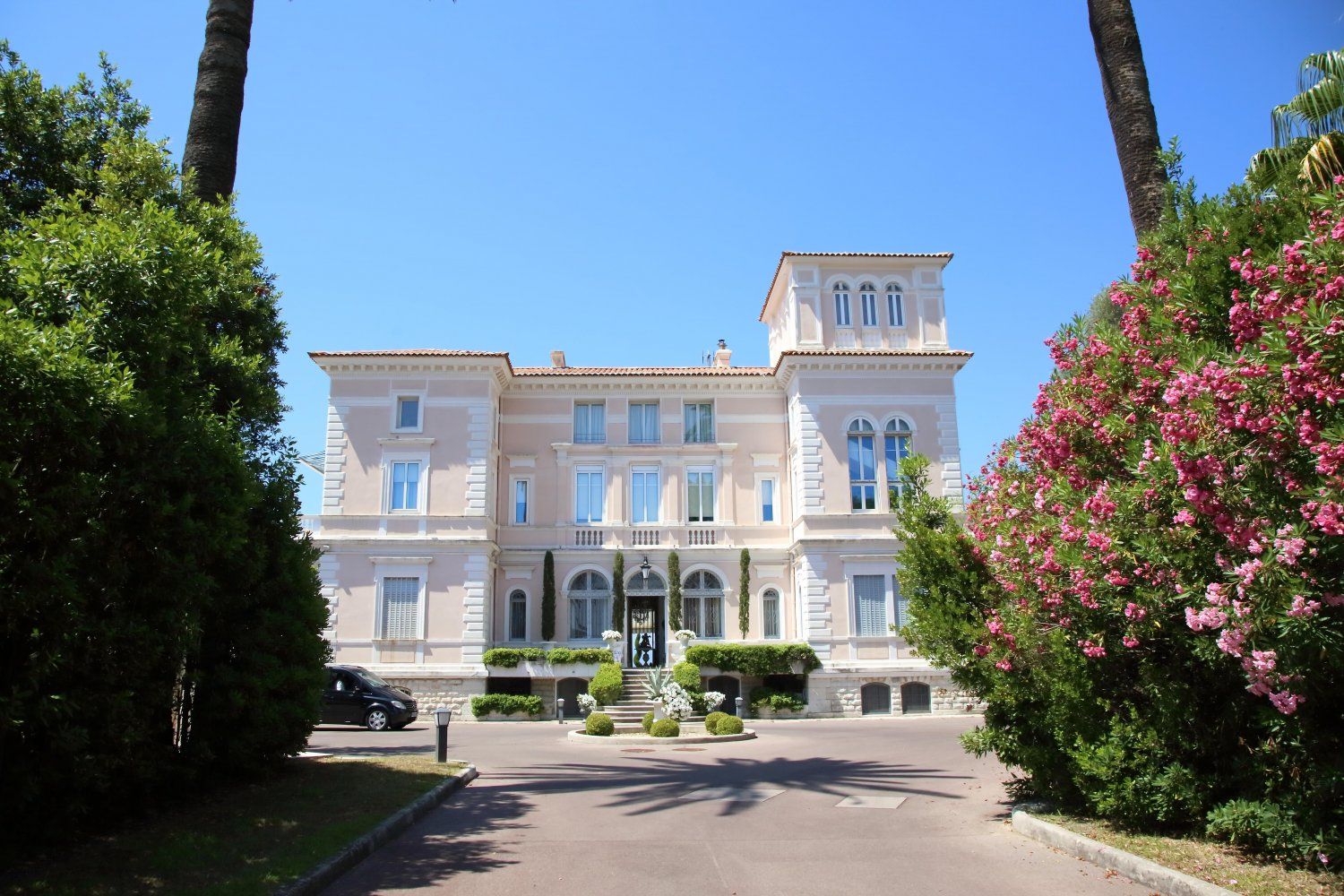 Château historique au Cap d'Antibes