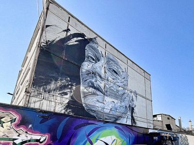 Large industrial Loft Eiffel, steel, bricks and glass roof