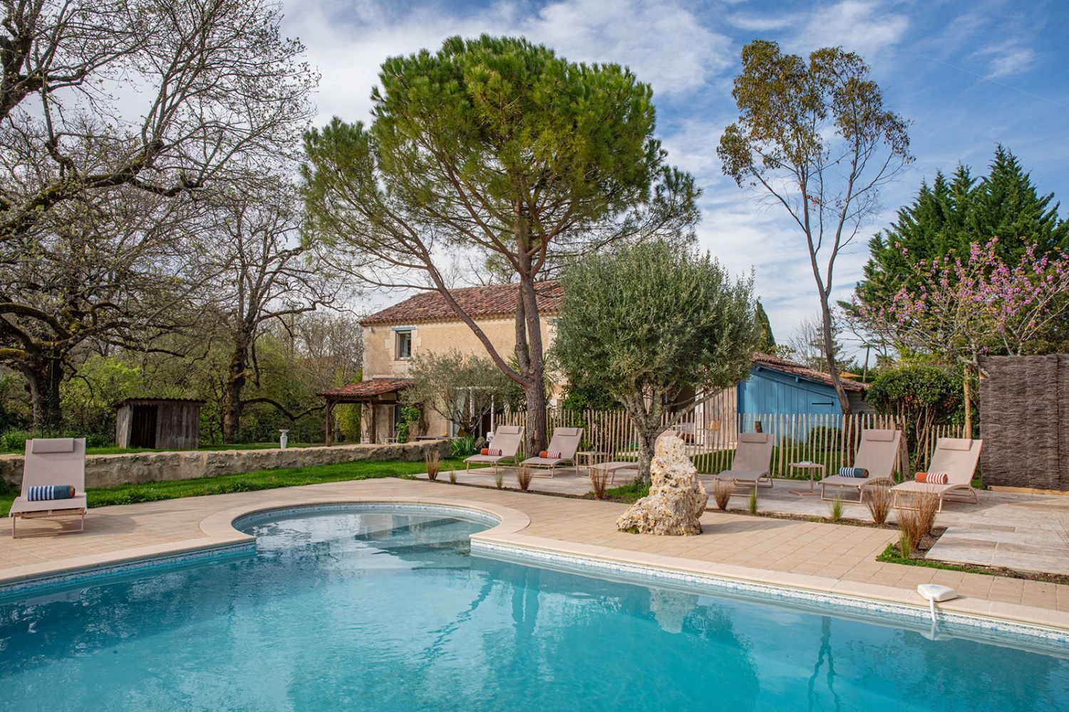 Magnifique domaine avec une vue imprenable sur la vallée du Gers