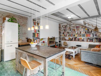 Elegant Loft with Terrace for Events in Paris 20th