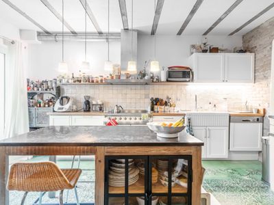 Elegant Loft with Terrace for Events in Paris 20th