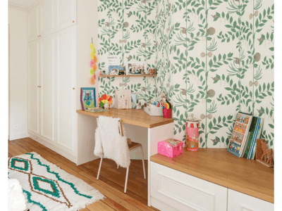 Beautiful and large bourgeois apartment in Montmartre