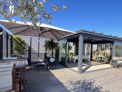 Exclusive Paris Rooftop Venue with Eiffel Tower View