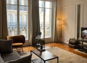 Luxurious Haussmanian apartment - Paris 16