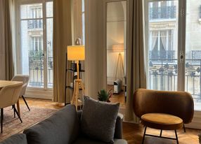 Luxurious Haussmanian apartment - Paris 16