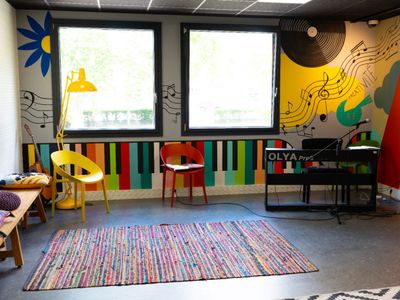 Renowned music school 