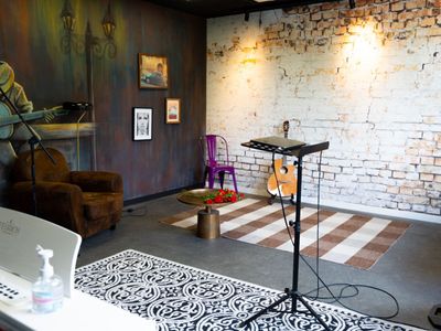 Renowned music school 