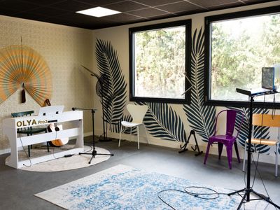 Renowned music school 