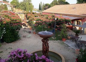 Charming bistrot in a former wine cellar