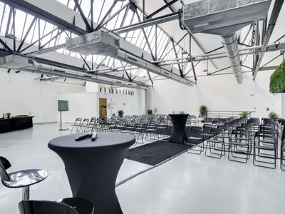 Glass roof in a rehabilitated factory