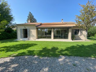 Beautiful Villa with 1000m² Garden and swimming pool