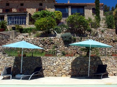 Typically Provencal farmhouse in exposed stones 
