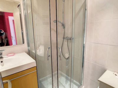 Grand studio à Cannes avec vue jardin – Près de la plage et du Palais