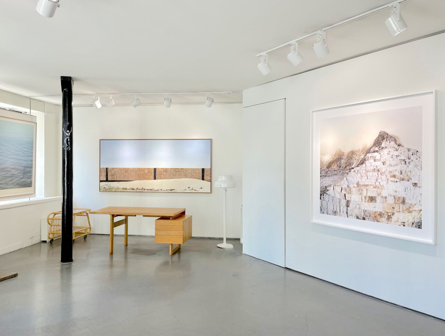 Contemporary Art Gallery in Paris: Versatile Event Space in the Golden Triangle