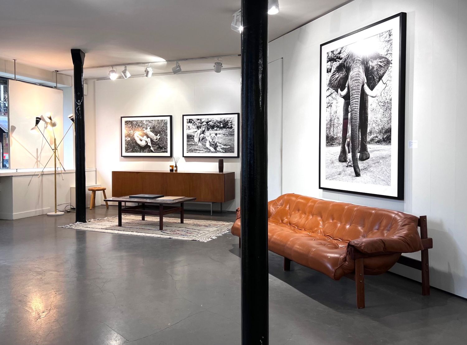 Contemporary Art Gallery in Paris: Versatile Event Space in the Golden Triangle