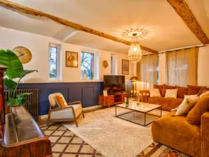 Renovated Norman house with spa- billiards-pétanque