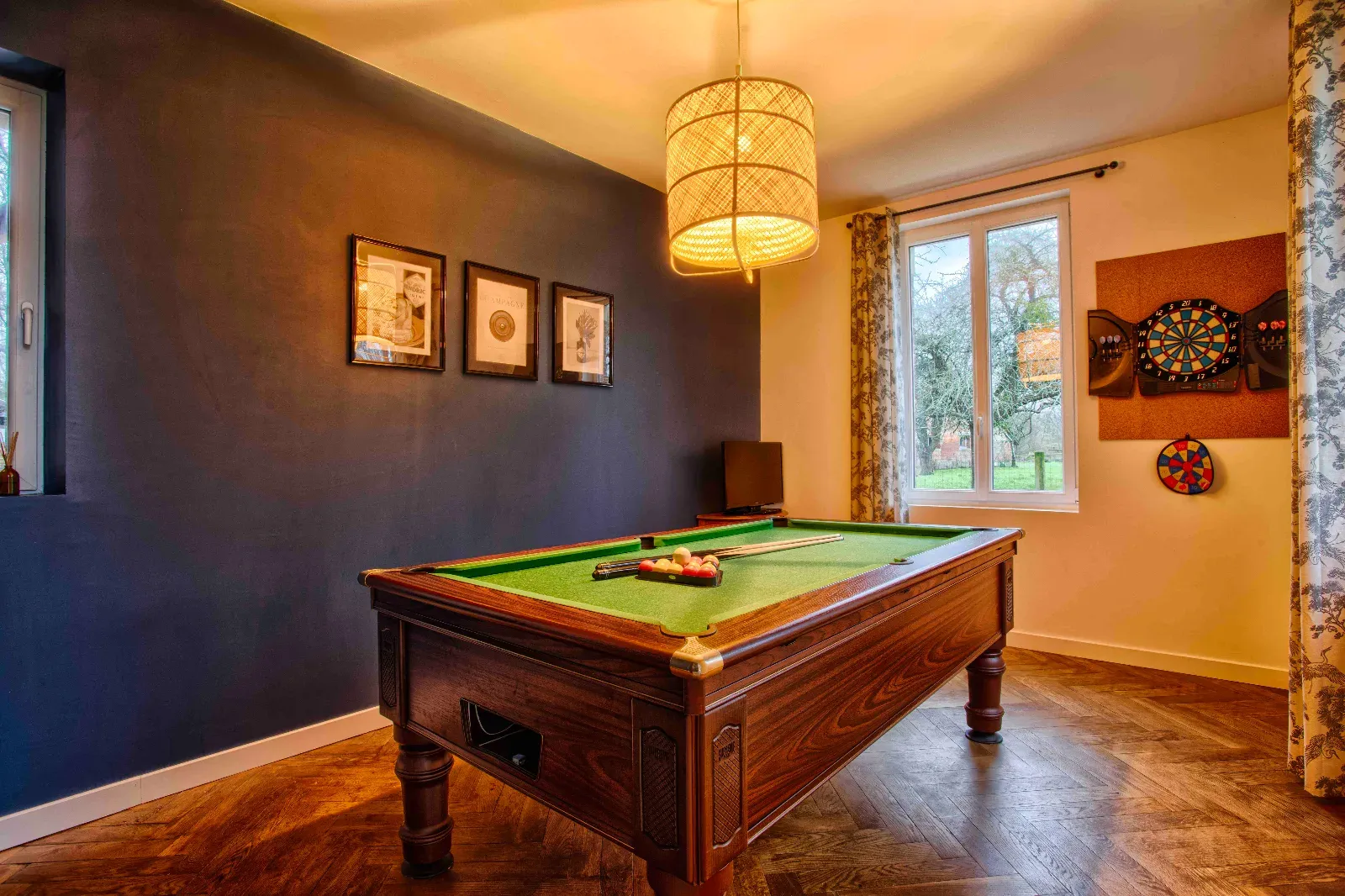 Renovated Norman house with spa- billiards-pétanque 