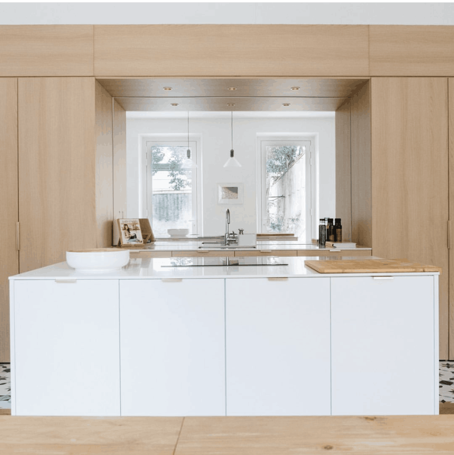 Renovated Haussmann apartment with garden