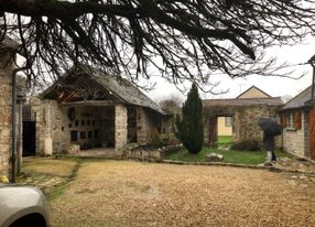 Authentic house - stone walls, pond and grove