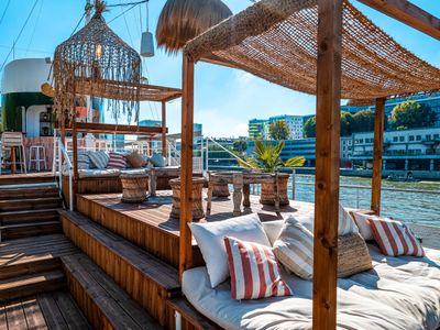 Péniche Panoramique sur la Seine : Lieu Événementiel Unique