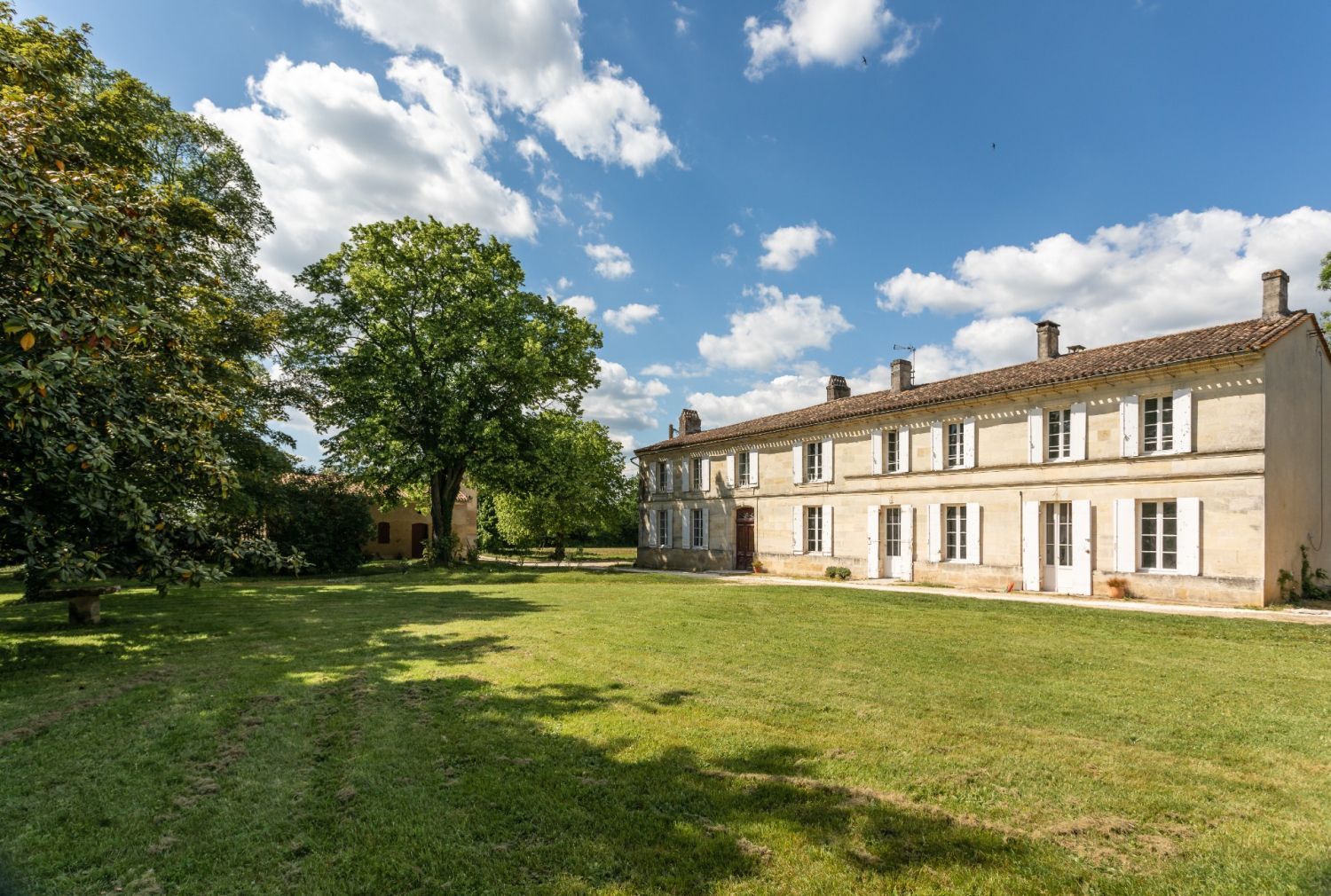 Domaine en pleine nature proche Bordeaux et Saint Emilion