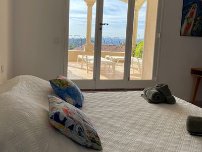 Magnificent Provençal castle 